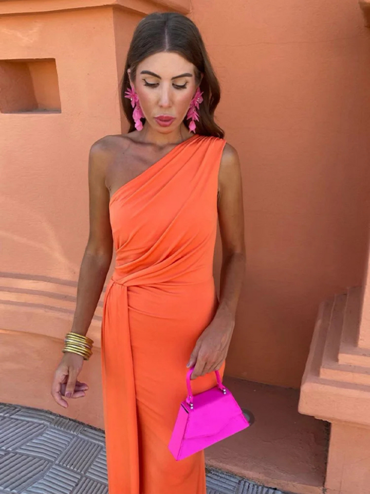 AVIANNA™ | CHIC OBLIQUE SHOULDER MAXI DRESS