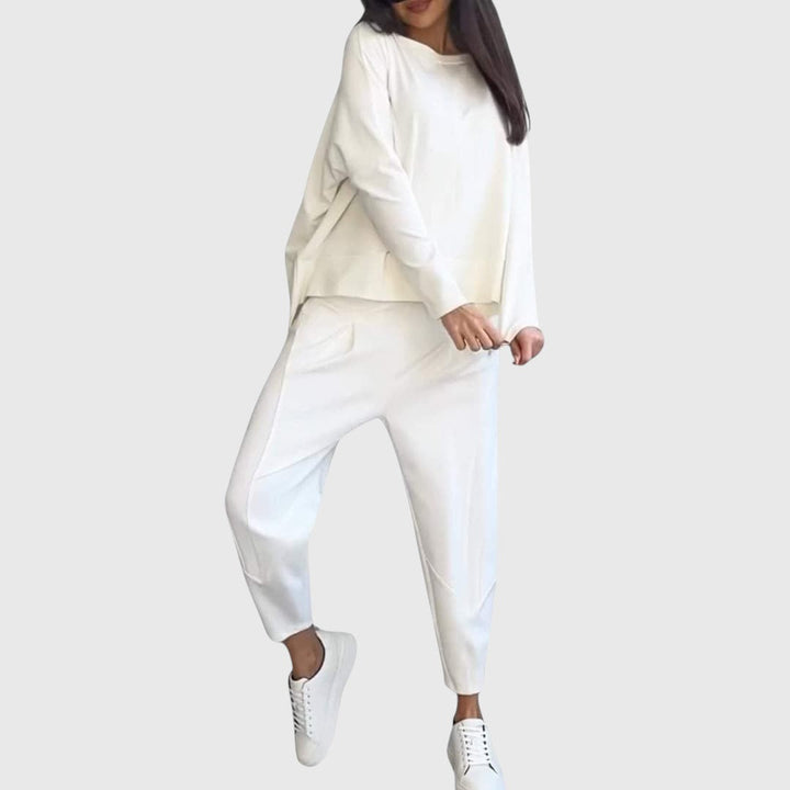 DONNA™ | RELAXED TWO-PIECE SET WITH ROUND NECKLINE