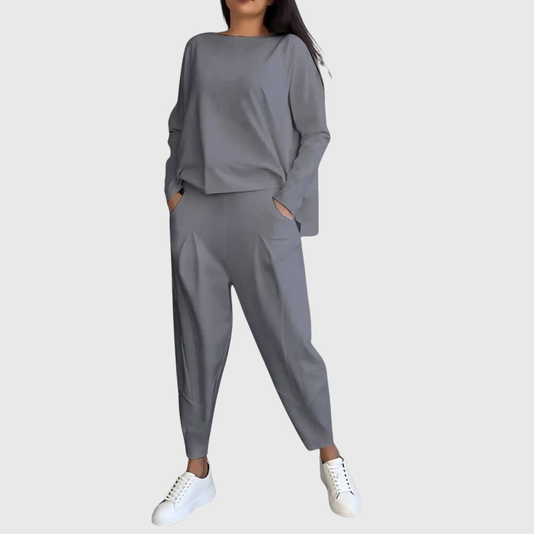 DONNA™ | RELAXED TWO-PIECE SET WITH ROUND NECKLINE