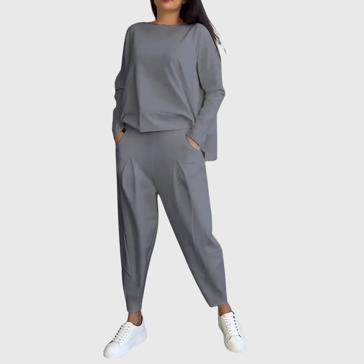 DONNA™ | RELAXED TWO-PIECE SET WITH ROUND NECKLINE