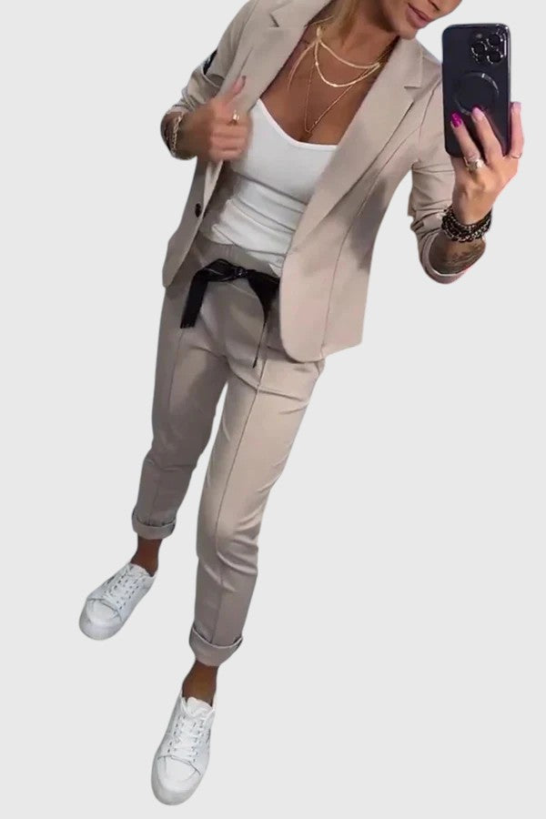DEBRA™ | THE PERFECT BALANCE OF STYLE AND COMFORT