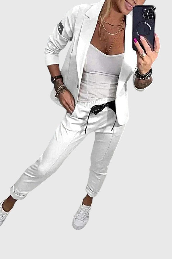 DEBRA™ | THE PERFECT BALANCE OF STYLE AND COMFORT