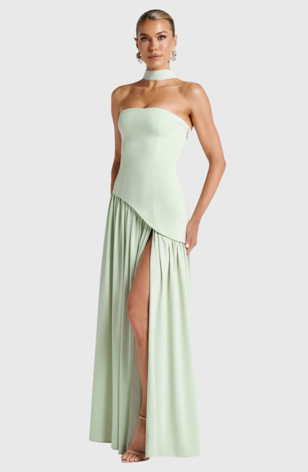 SAUNDRA™ | ELEGANT BACKLESS PLEATED MAXI DRESS