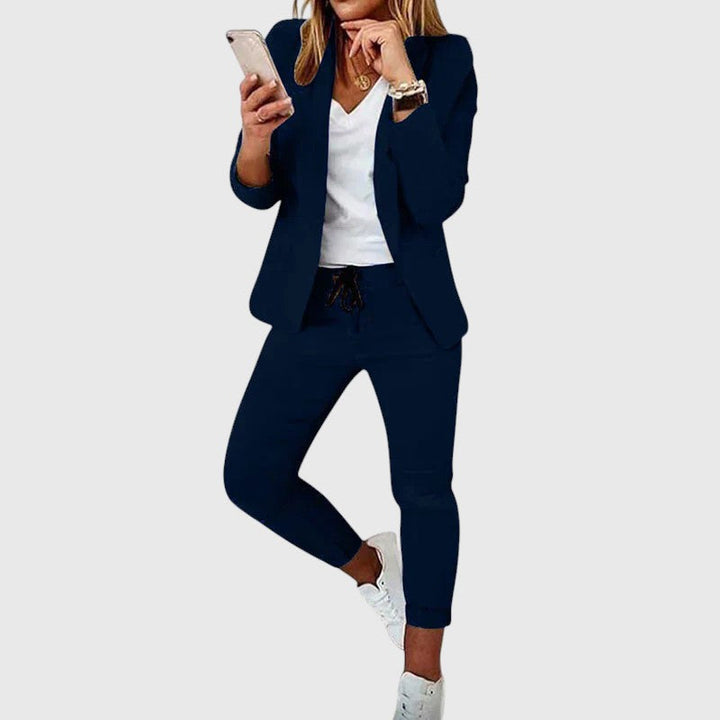 DEBRA™ | THE PERFECT BALANCE OF STYLE AND COMFORT
